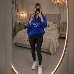 Reebok Velour classic sweater